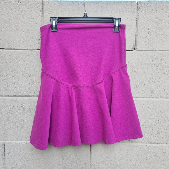 Beyond the Bump | Spacedye Maternity Hot Shot Circle Skirt Magenta Heather - Picture 3 of 8